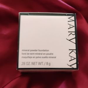 Mary Kay Mineral Powder Foundation: Ivory 1
